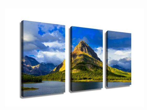 Gorgeous Lake at Glacier National Park Wall Art Print  - 副本